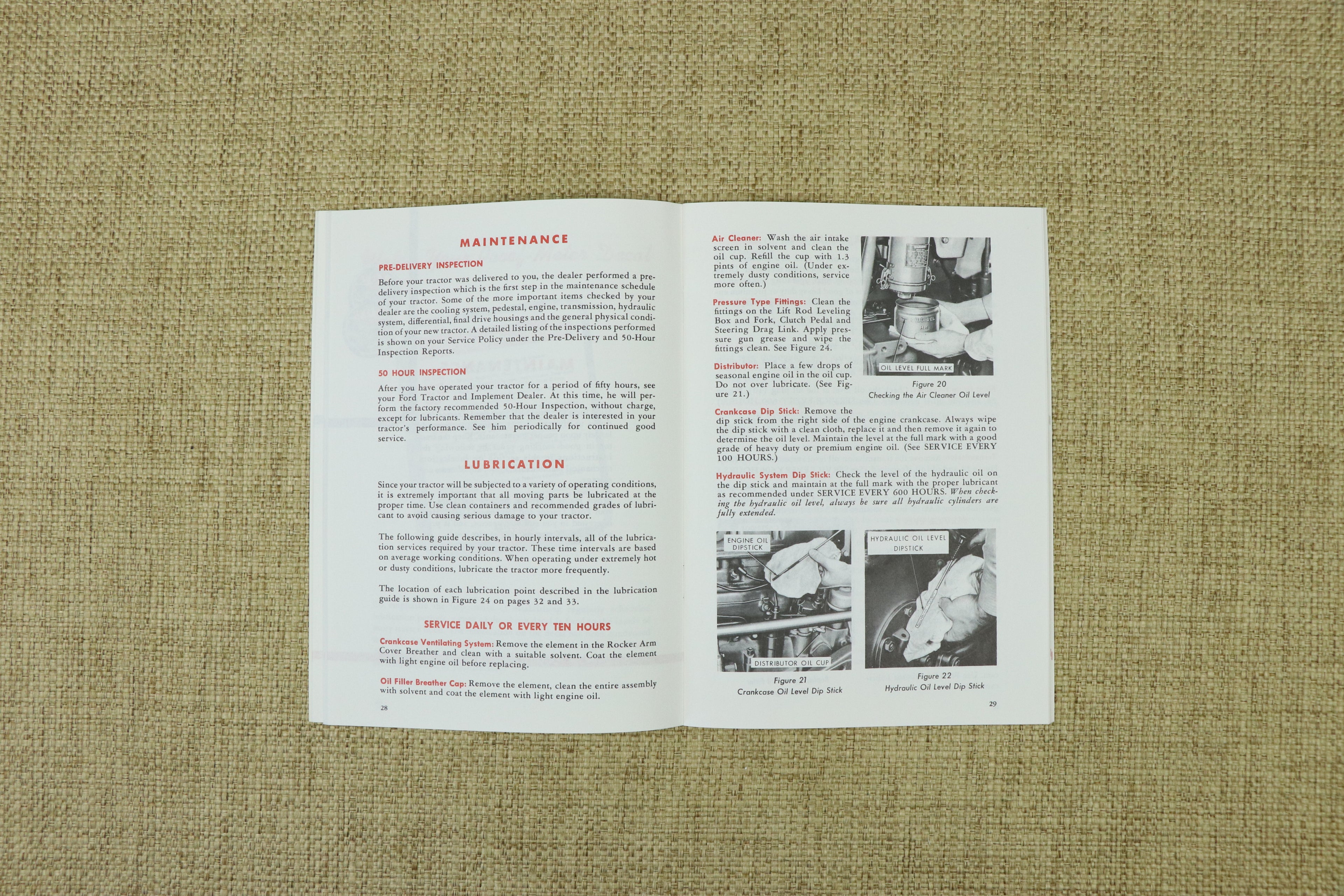 Owner's Manual for Ford 700 and 900 Series Tractors