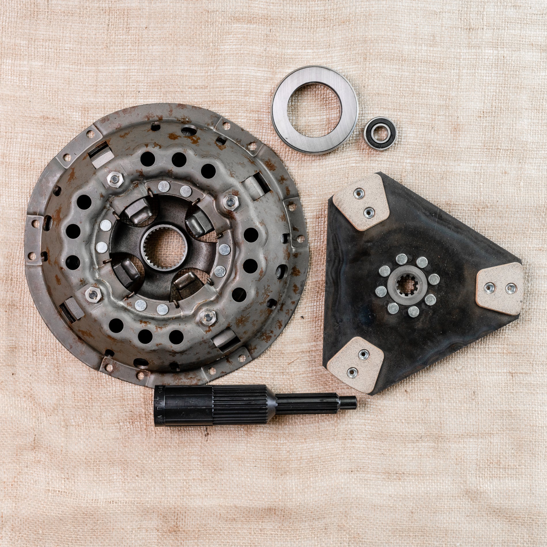 Ford Clutch Kit: 11", Independent PTO Plate