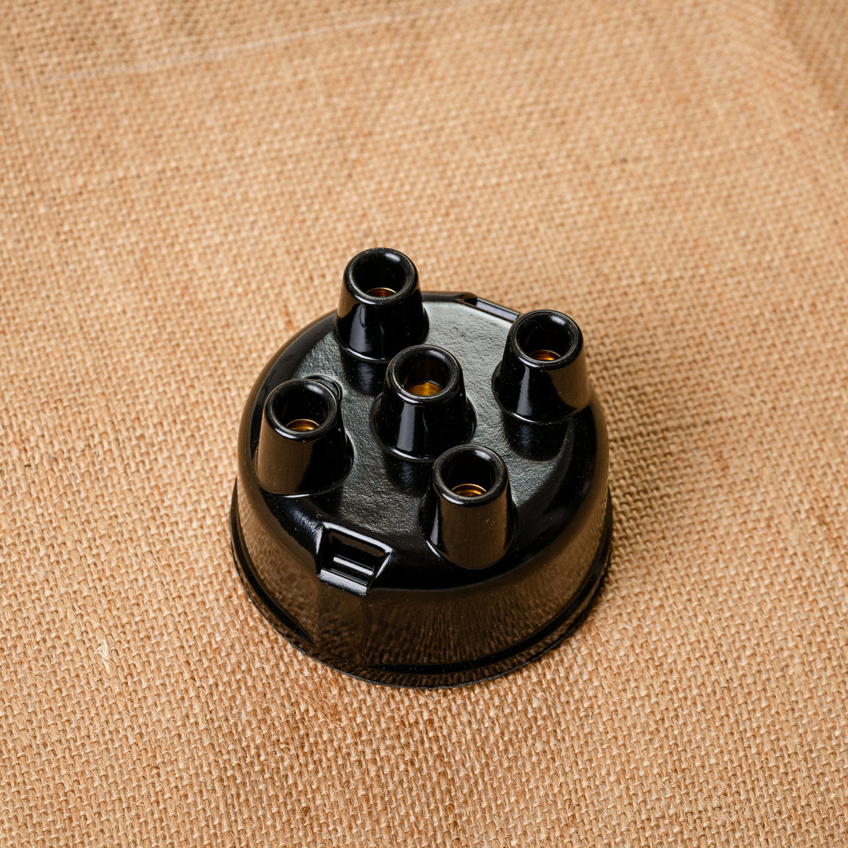 Distributor Cap for Internationals – J&D Productions, Inc.